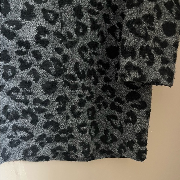 Madewell gray leopard print sweater button up coat jacket with lapel - Picture 11 of 16